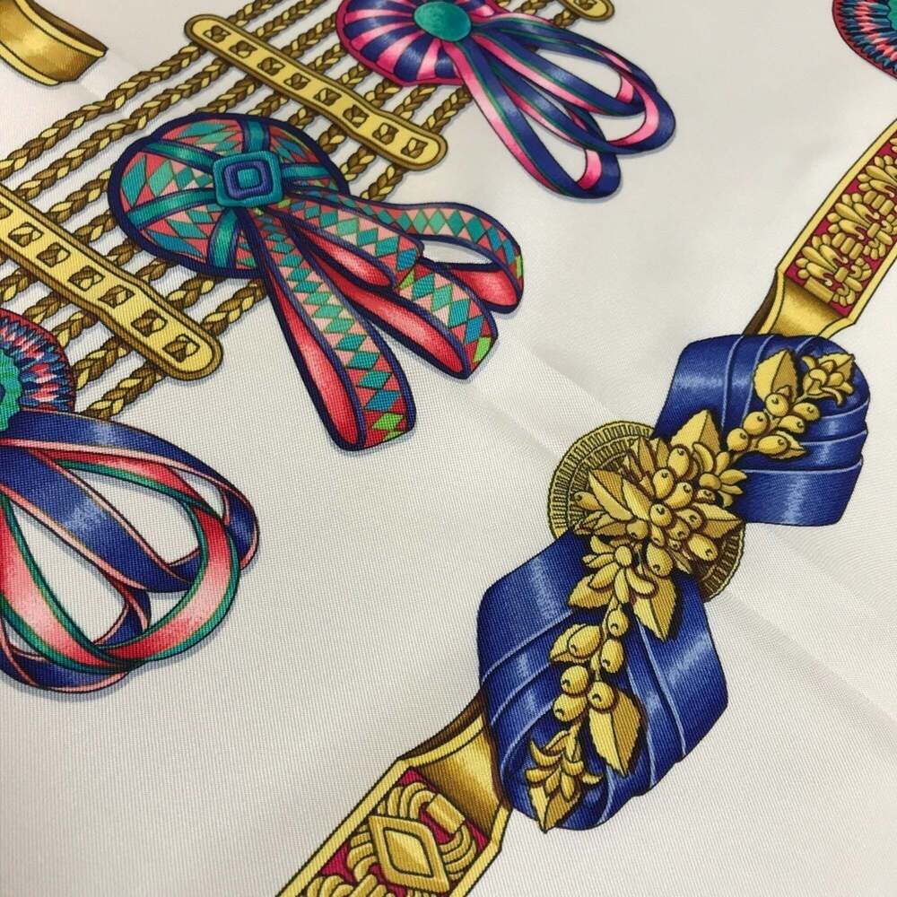 HERMES White Silk Scarf - Picture 11 of 12